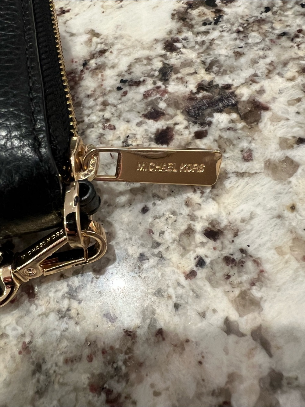 Michael Kors Wristlet Wallet Black Leather - Picture 3 of 5